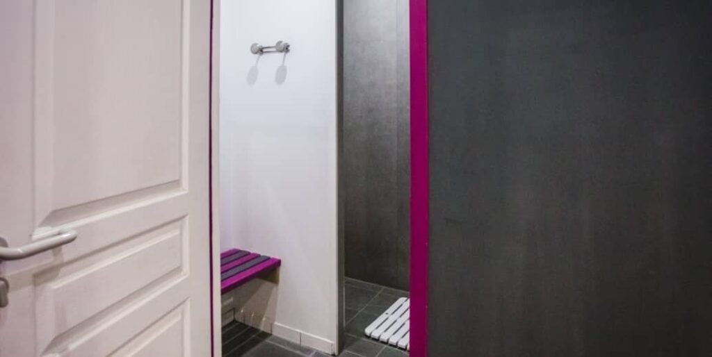cabines de douche individuelles fitelya roche sud