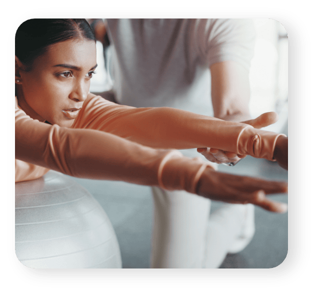 jeune femme en préparation physique